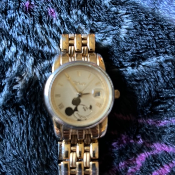 DISNEY MICKEY MOUSE WOMENS WATCH - Picture 3 of 12